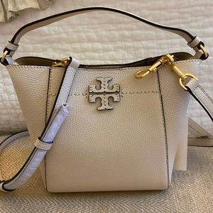 Tory Burch McGraw Small Bucket Bag